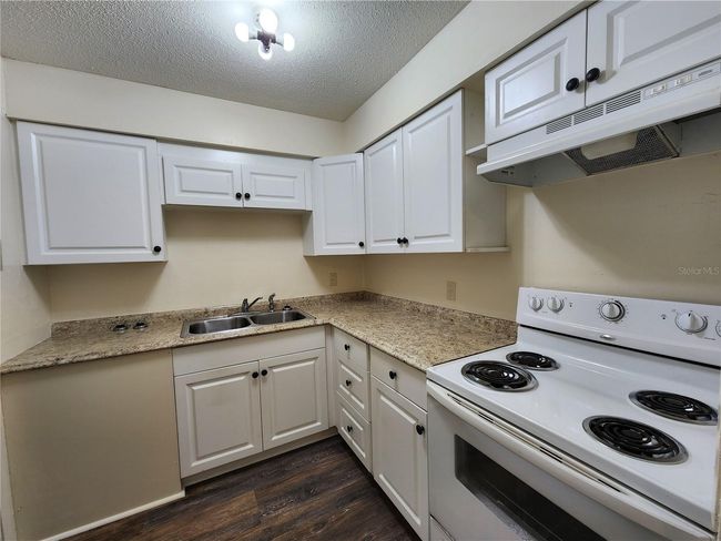 APT-5 - 300 Nw 20 Th Ave, Condo with 2 bedrooms, 1 bathrooms and null parking in GAINESVILLE FL | Image 22