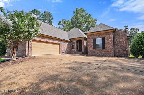 306 Canebreak Cv, Madison, MS, 39110-6852 | Card Image