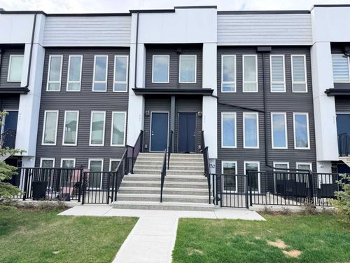 450 Seton Circle Se, Calgary, AB, T3M3H1 | Card Image