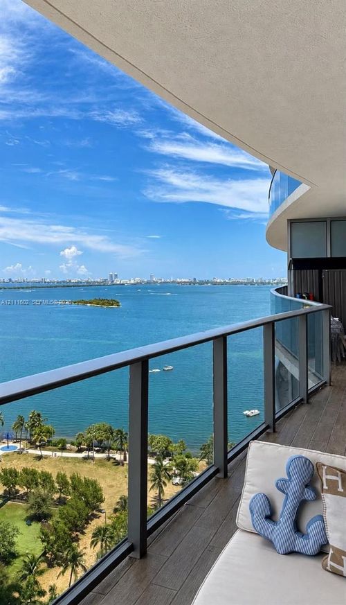 2009-488 Ne 18th St, Miami, FL, 33132-1299 | Card Image