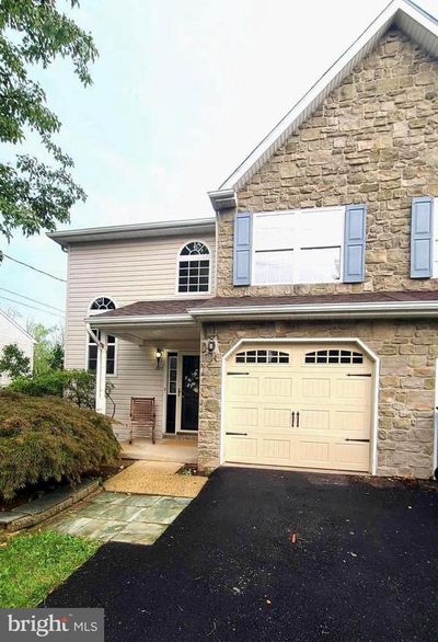 301 Cherry Street, Home with 3 bedrooms, 2 bathrooms and null parking in PENNSBURG PA | Image 3