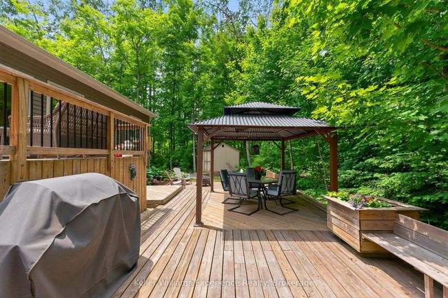 32 Pinecone Ave, House other with 5 bedrooms, 3 bathrooms and 6 parking in Tiny ON | Image 35