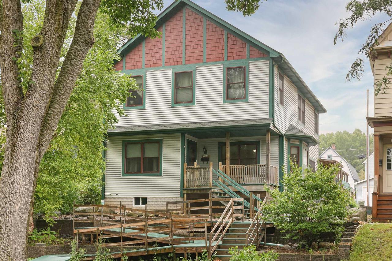 Cambridge Ave, Milwaukee, WI 53211