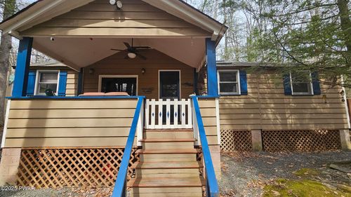 3 Lakeview Dr, Lakeville, PA, 18438-3012 | Card Image
