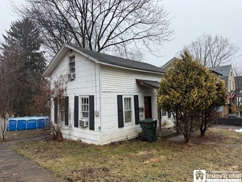 39 Wescott St, Jamestown, NY, 14701-3931 | Card Image