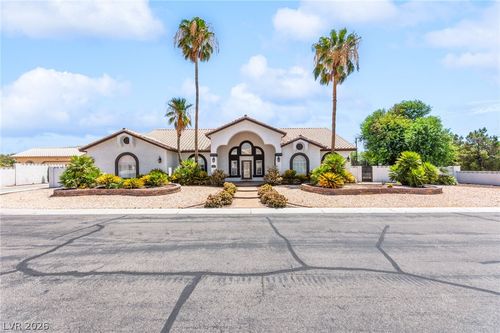 8810 W Washburn Road, Las Vegas, NV, 89149 | Card Image
