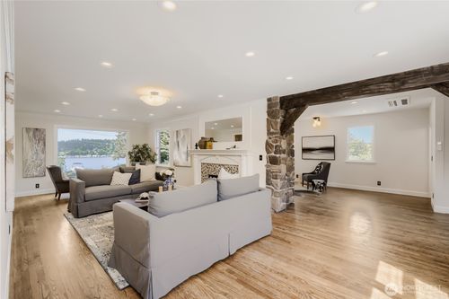 16066 Inglewood Rd Ne, Kenmore, WA, 98028-3905 | Card Image