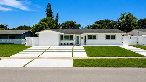 7131 Sw 6th Street, Pembroke Pines, FL, 33023 | Card Image