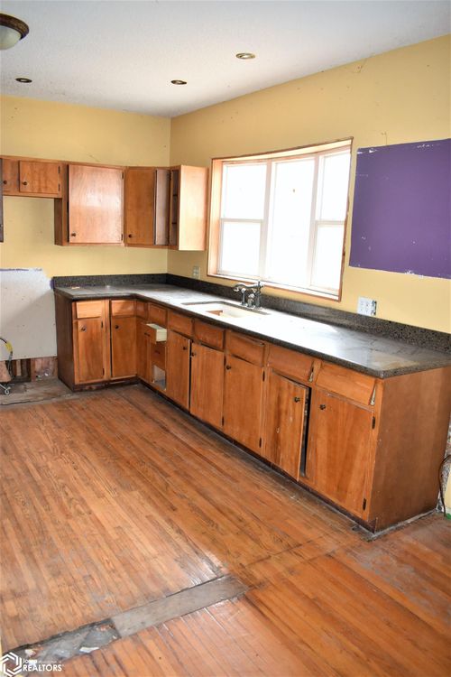 1614 Commercial, Iowa Falls, IA, 50126 | Card Image