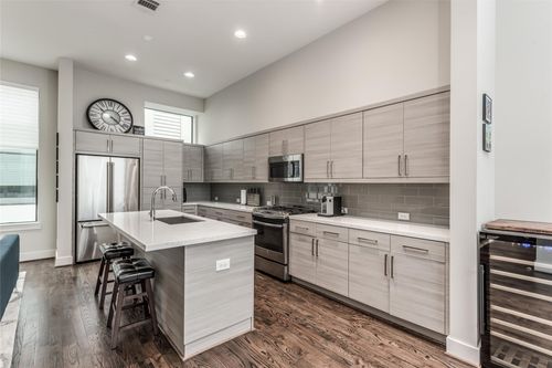 unit-402-1004 California St, Houston, TX, 77006-2802 | Card Image