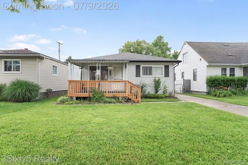 460 Manatee Ave, Hazel Park, MI, 48030-1308 | Card Image