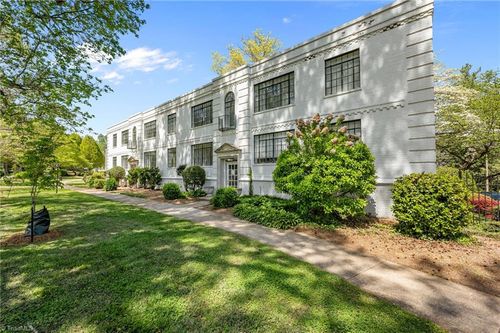 apt-d3-1700 N Elm St, Greensboro, NC, 27408-6609 | Card Image