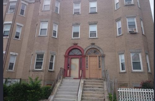 9 Forbes St, Boston, MA, 02130-4858 | Card Image