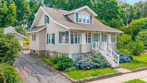 13 Pickman Rd, Salem, MA, 01970-4333 | Card Image