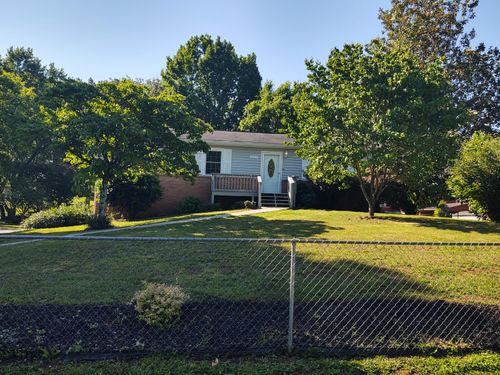2709 Lisa Circle, Strawberry Plains, TN, 37871 | Card Image