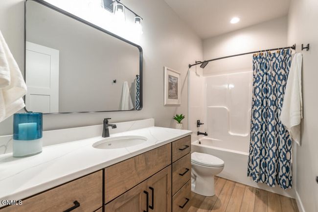 2020 Prairie Hawk Dr, Townhouse with 3 bedrooms, 2 bathrooms and null parking in Bismarck ND | Image 23