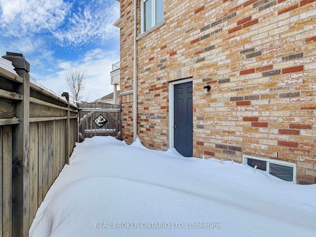 BSMT - 42 Fossil St, House other with 2 bedrooms, 1 bathrooms and 1 parking in Brampton ON | Image 14