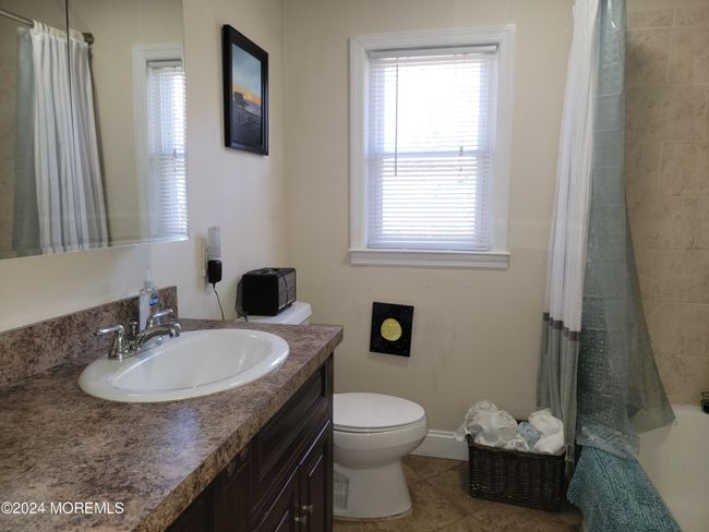 MAIN BATH | Image 22