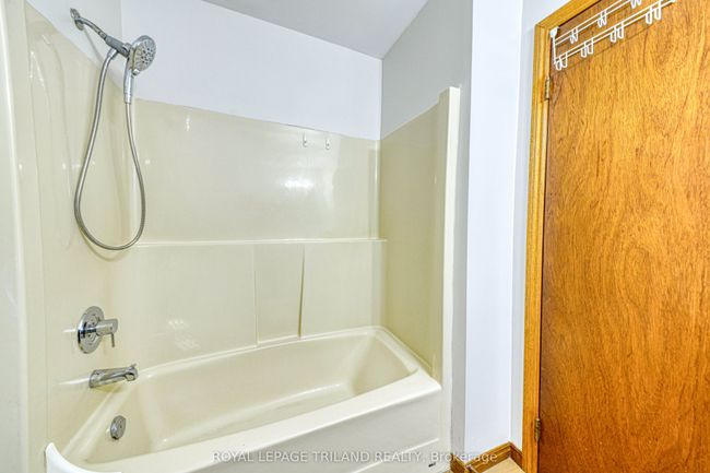 206 - 4 Albert St, Condo with 2 bedrooms, 2 bathrooms and 1 parking in Cambridge ON | Image 30