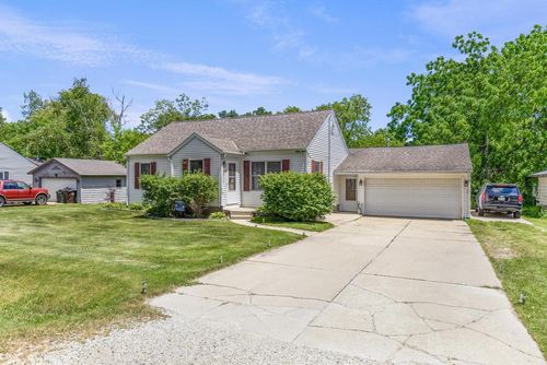 7015 Cliffside Drive, Caledonia, WI, 53402 | Card Image