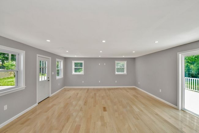 87 Summer St, House other with 4 bedrooms, 3 bathrooms and 6 parking in Abington MA | Image 9
