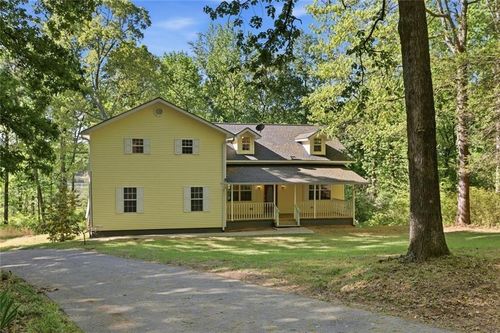 3695 Ledan Rd, Gainesville, GA, 30506-2016 | Card Image