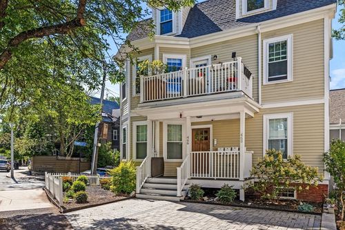 4-468-466 Medford St, Somerville, MA, 02145-2616 | Card Image