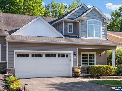 6 Westminster Way, Pomona, NY, 10970-4508 | Card Image