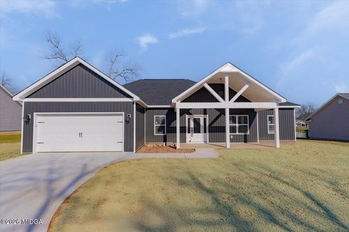 155 Village Cir, Cochran, GA, 31014-6863 | Card Image