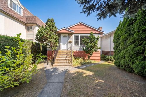1534 W 71st Ave, Vancouver, BC, V6P3C1 | Card Image