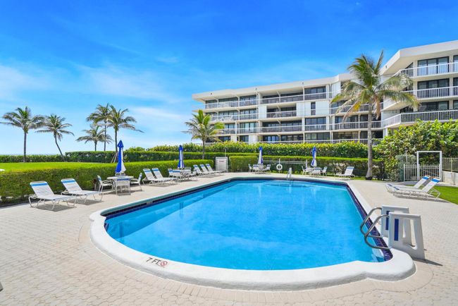 C605 - 3230 S Ocean Blvd, Condo with 2 bedrooms, 2 bathrooms and null parking in Palm Beach FL | Image 34