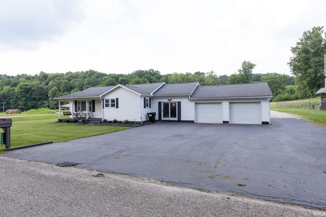 6049 E Mineral Koleen Rd, House other with 3 bedrooms, 1 bathrooms and null parking in Bloomfield IN | Image 11