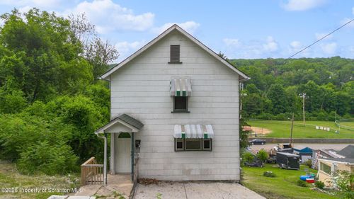 518 Meadow Ave, Scranton, PA, 18505-2133 | Card Image