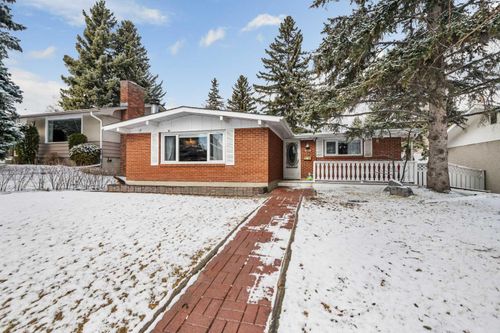 628 Seymour Ave Sw, Calgary, AB, T2W0N4 | Card Image