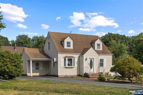 7 Haledon Ct, Haledon, NJ, 07508-1212 | Card Image