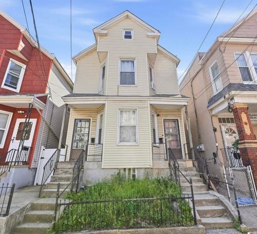 20 W 18th St, Bayonne, NJ, 07002-7111 | Card Image