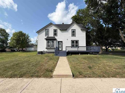 400 Walnut St Sw, Sleepy Eye, MN, 56085-1145 | Card Image