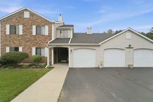 1913 David Dr, Chesterton, IN, 46304 | Card Image
