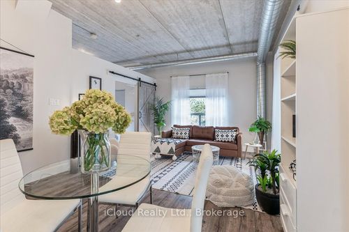 104-15 Devitt Ave S, Waterloo, ON, N2J1Y6 | Card Image