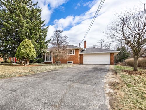 7 White Ave, Scarborough, ON, M1C1P1 | Card Image