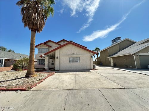 3768 Majestic Dr, Las Vegas, NV, 89147-4402 | Card Image