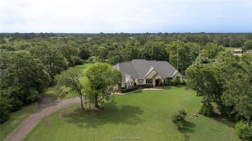 9250 Harris Ln, Bryan, TX, 77808-8952 | Card Image