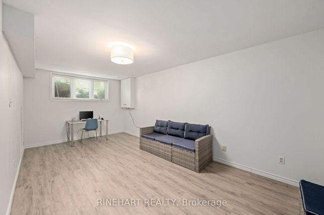 58 Sunrise Cres, House other with 5 bedrooms, 2 bathrooms and 2 parking in London ON | Image 20