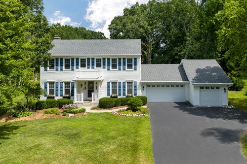 1768 White Fence Ln, Libertyville, IL, 60048-1564 | Card Image