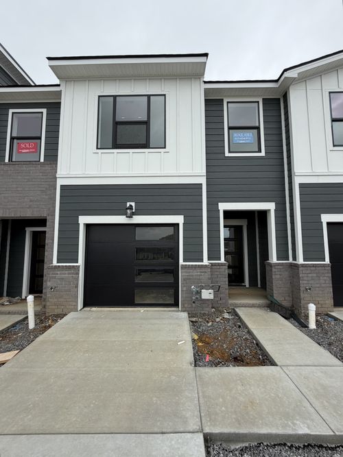 929 Tellico St, Gallatin, TN, 37066-6286 | Card Image