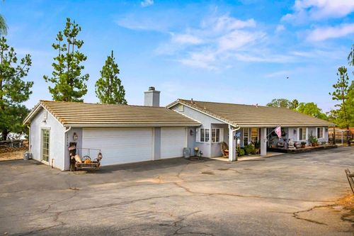 15110 Ayers Ln, Valley Center, CA, 92082-3866 | Card Image