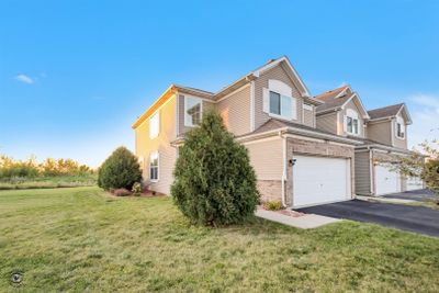 523 Fort Clatsop Court, Townhouse with 3 bedrooms, 2 bathrooms and 2 parking in Joliet IL | Image 2