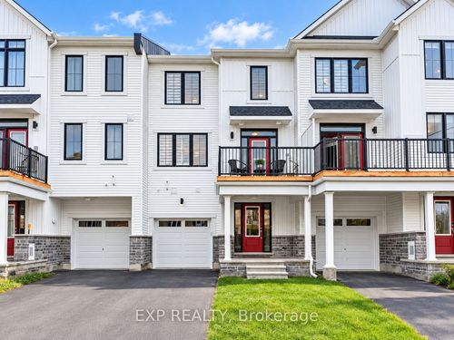 51 Stitch Mews, Richmond, ON, K0A2Z0 | Card Image