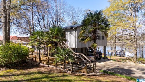 84 River Terrace Dr, Talladega, AL, 35160-8211 | Card Image