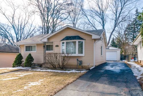 222 Prospect Ave, Mundelein, IL, 60060-2527 | Card Image